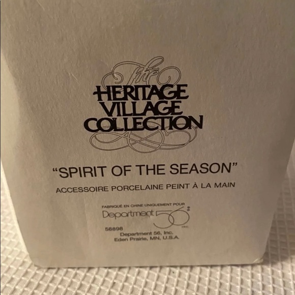 Dept 56 Spirit of the Season # 58898 - Picture 6 of 8